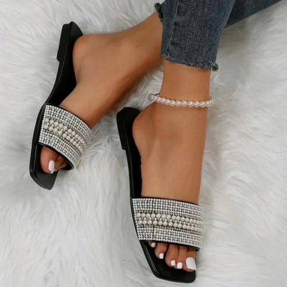 Flat Sandals With Beaded Strap, Open Toe, Lightweight - Picture 3 of 5